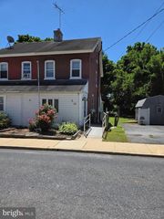 22 4TH ST, Brookhaven, PA 19015