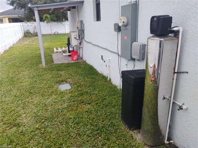 1416 SW Embers TER, Cape Coral, FL 33991