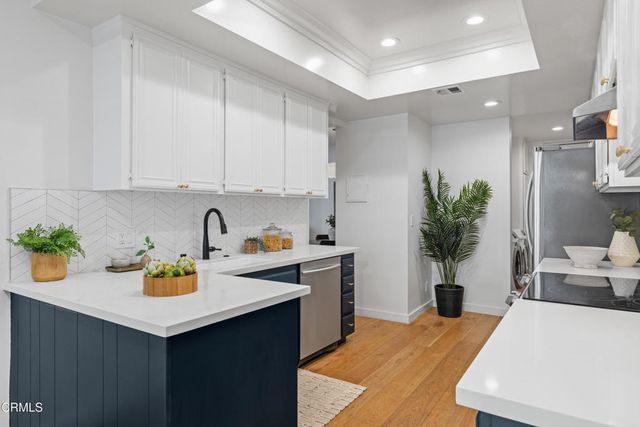 700 S Lake Avenue 110, Pasadena, CA 91106