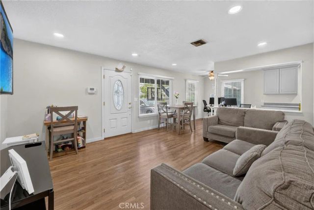 20734 Hawaiian, Lakewood, CA 90715
