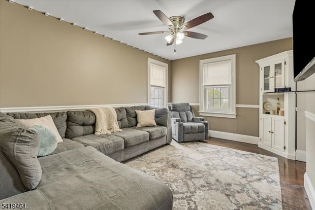 27 Prospect Ave, Pequannock Twp., NJ 07444