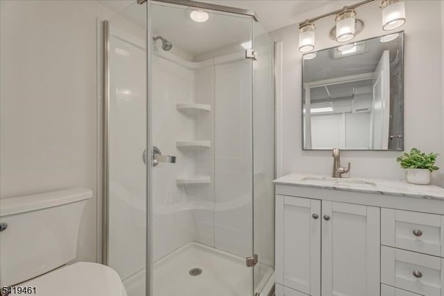 27 Prospect Ave, Pequannock Twp., NJ 07444