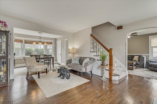 27 Prospect Ave, Pequannock Twp., NJ 07444