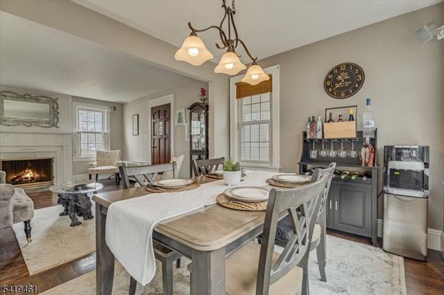 27 Prospect Ave, Pequannock Twp., NJ 07444