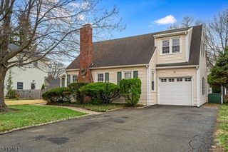27 Prospect Ave, Pequannock Twp., NJ 07444