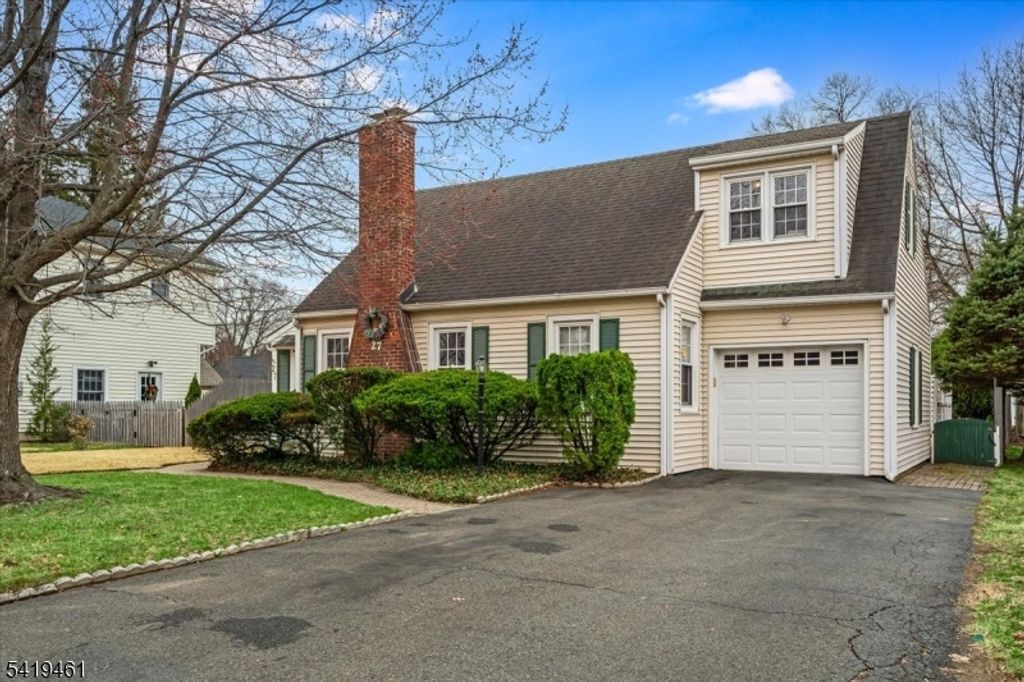 27 Prospect Ave, Pequannock Twp., NJ 07444