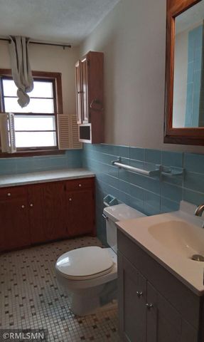 4130 Glacier Lane N, Plymouth, MN 55446