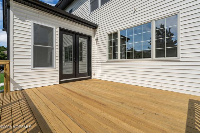 2014 Cox Cro Road, Toms River, NJ 08755