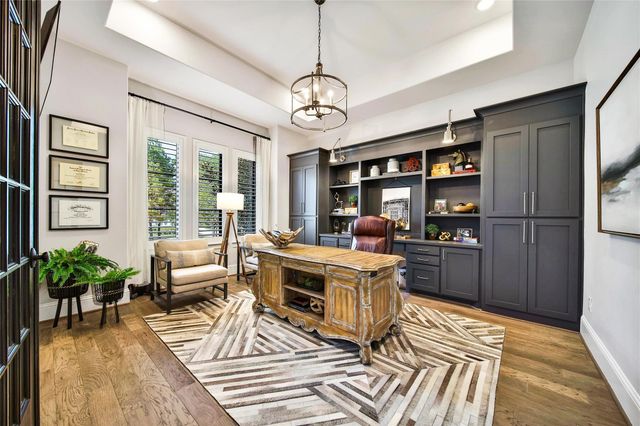 10 Peerless Point Place, Tomball, TX 77375