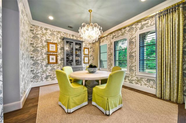 10 Peerless Point Place, Tomball, TX 77375