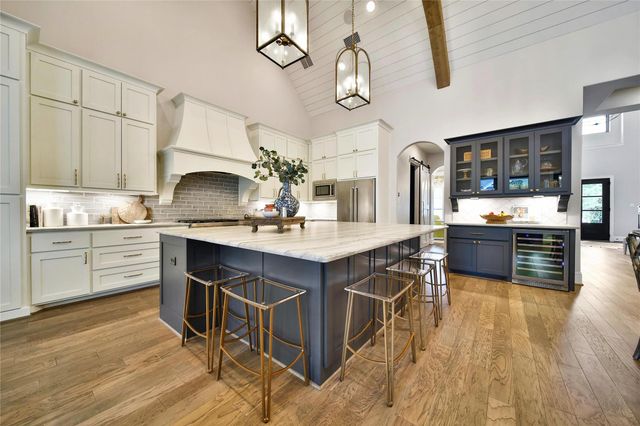 10 Peerless Point Place, Tomball, TX 77375