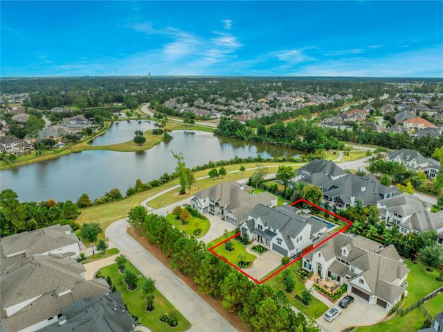 10 Peerless Point Place, Tomball, TX 77375