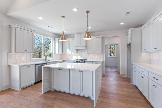 20 Creetown Lane, Bella Vista, AR 72715