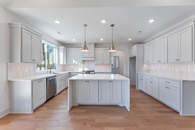 20 Creetown Lane, Bella Vista, AR 72715