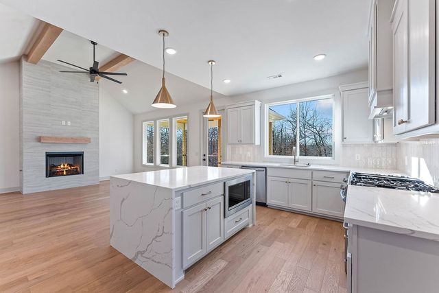 20 Creetown Lane, Bella Vista, AR 72715