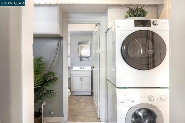 3265 Hillview Ln, Lafayette, CA 94549