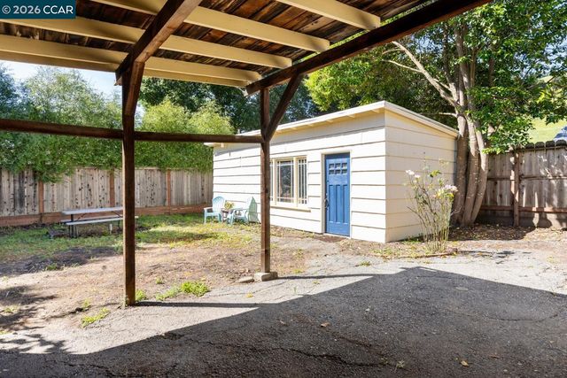 3265 Hillview Ln, Lafayette, CA 94549