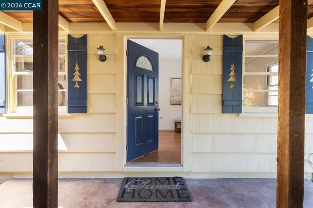 3265 Hillview Ln, Lafayette, CA 94549