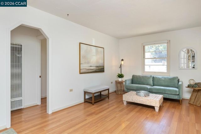 3265 Hillview Ln, Lafayette, CA 94549