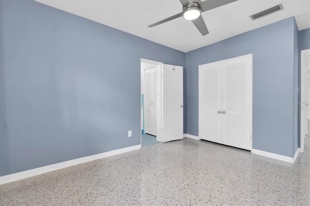 1903 42ND WAY N, St Petersburg, FL 33713