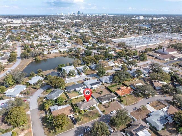 1903 42ND WAY N, St Petersburg, FL 33713