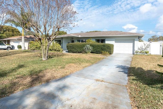 1903 42ND WAY N, St Petersburg, FL 33713