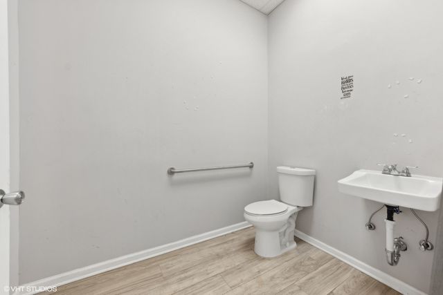 901 S 5TH Avenue B, Maywood, IL 60153