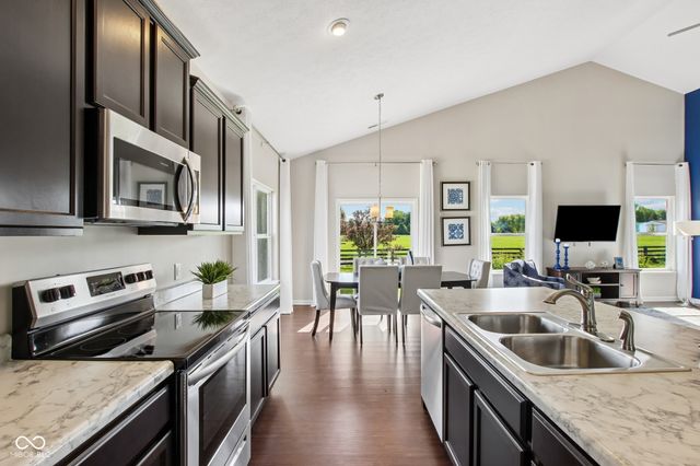 1423 Bigleaf Drive, Sheridan, IN 46069