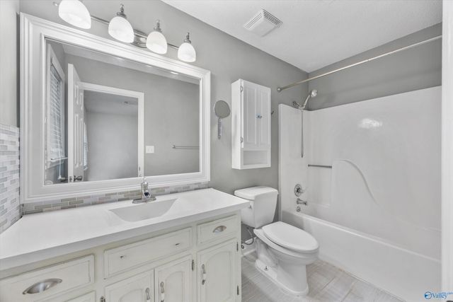 15110 Balsam Drive SE, Huntsville, AL 35803