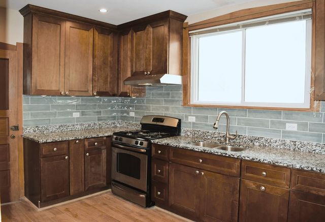 2932 N 77th Court, Elmwood Park, IL 60707