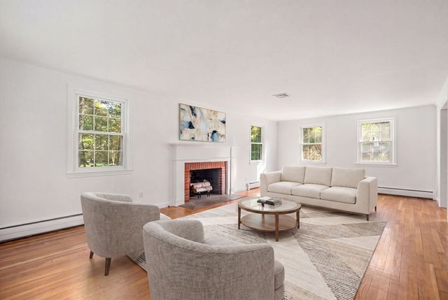 10 Bakers Hill, Weston, MA 02493