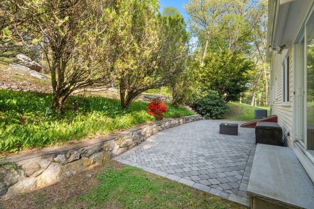 10 Bakers Hill, Weston, MA 02493