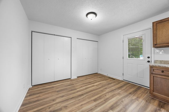 382 Louise Ln, Clarksville, TN 37042