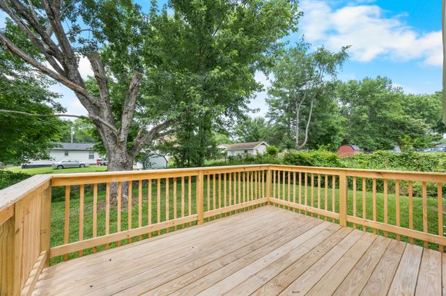 382 Louise Ln, Clarksville, TN 37042