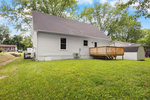 382 Louise Ln, Clarksville, TN 37042