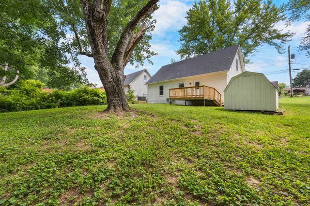 382 Louise Ln, Clarksville, TN 37042
