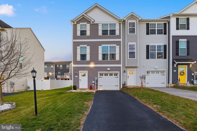 31 S CENTER ST, Hanover, PA 17331