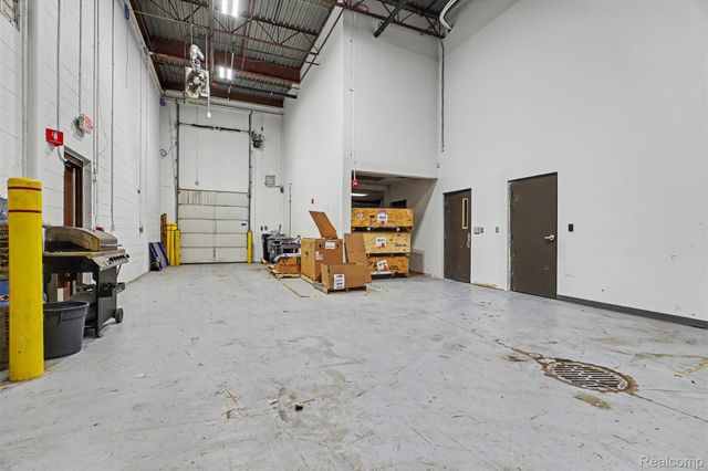 15120 N Commerce Drive B-1, Dearborn, MI 48120