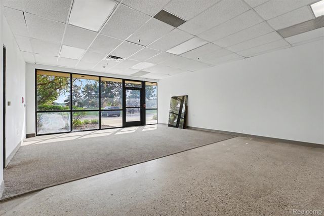 15120 N Commerce Drive B-1, Dearborn, MI 48120