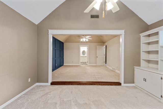 282 SHADOW GROVE CV, Memphis, TN 38018