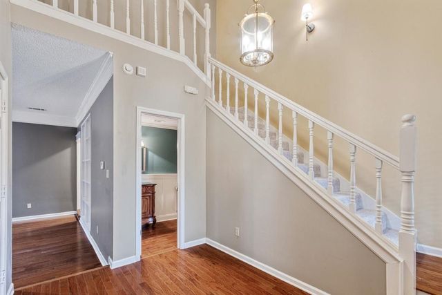 282 SHADOW GROVE CV, Memphis, TN 38018