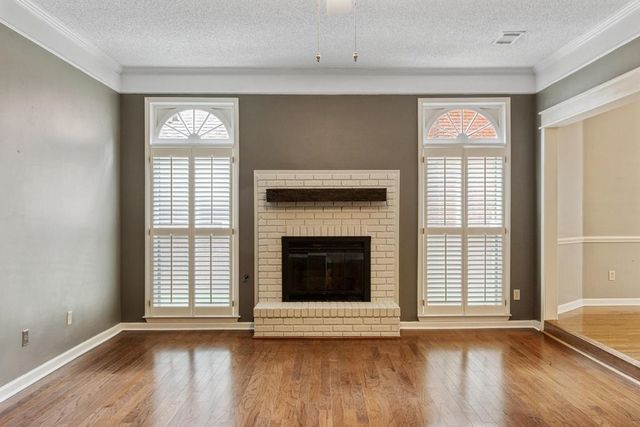 282 SHADOW GROVE CV, Memphis, TN 38018