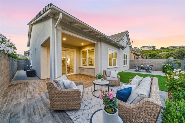 180 Luneta Lane, Rancho Mission Viejo, CA 92694