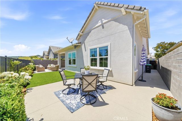 180 Luneta Lane, Rancho Mission Viejo, CA 92694