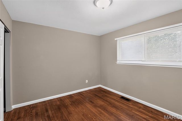 1627 Keelen Drive, St Louis, MO 63136