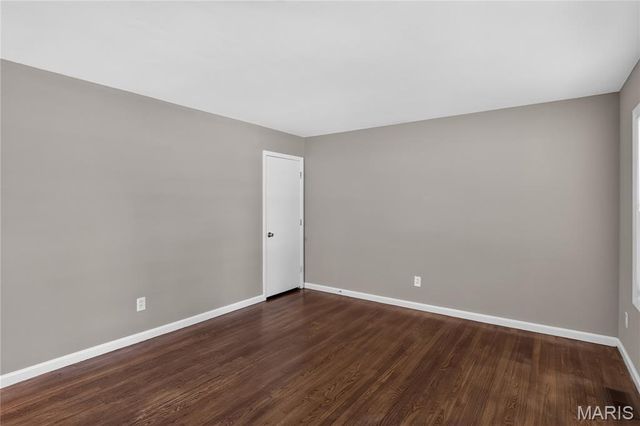 1627 Keelen Drive, St Louis, MO 63136