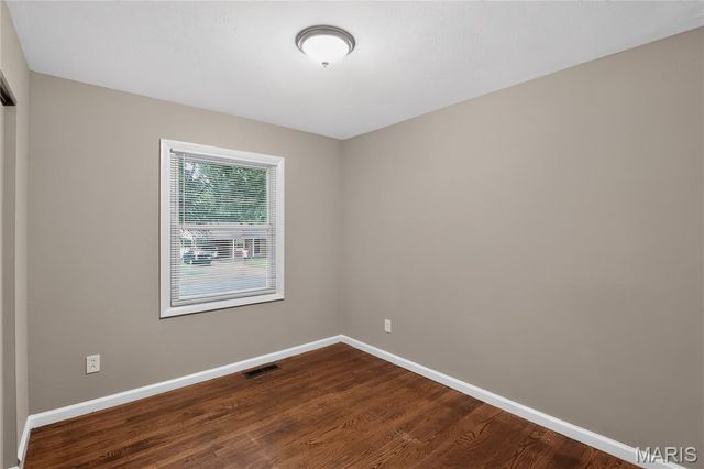 1627 Keelen Drive, St Louis, MO 63136