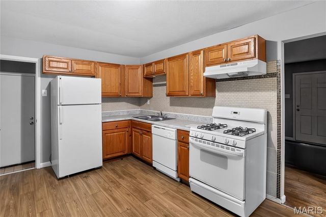 1627 Keelen Drive, St Louis, MO 63136