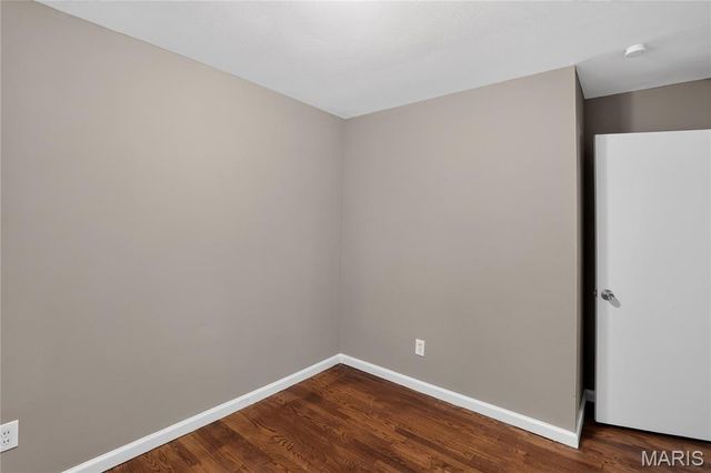 1627 Keelen Drive, St Louis, MO 63136