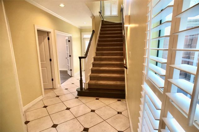 2104 Bancroft Street, Houston, TX 77027